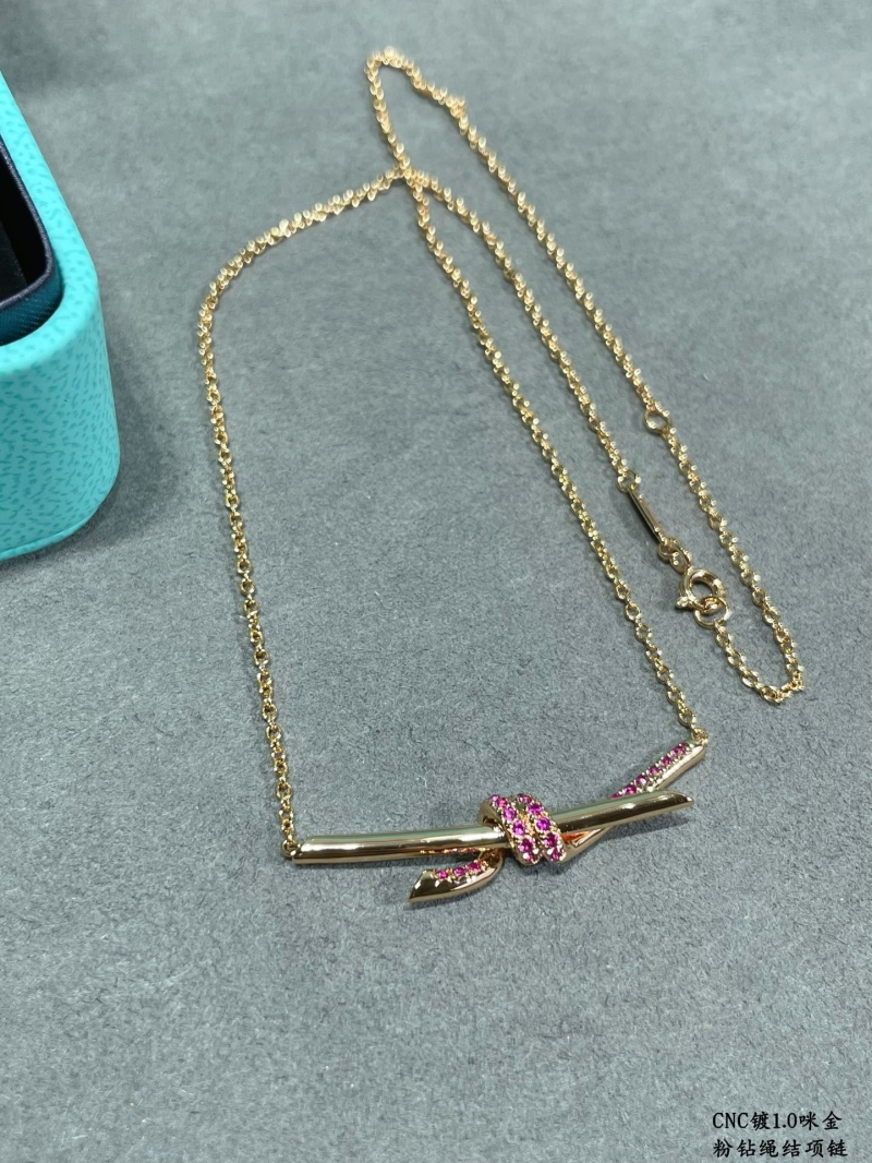 T*f*ny necklaces